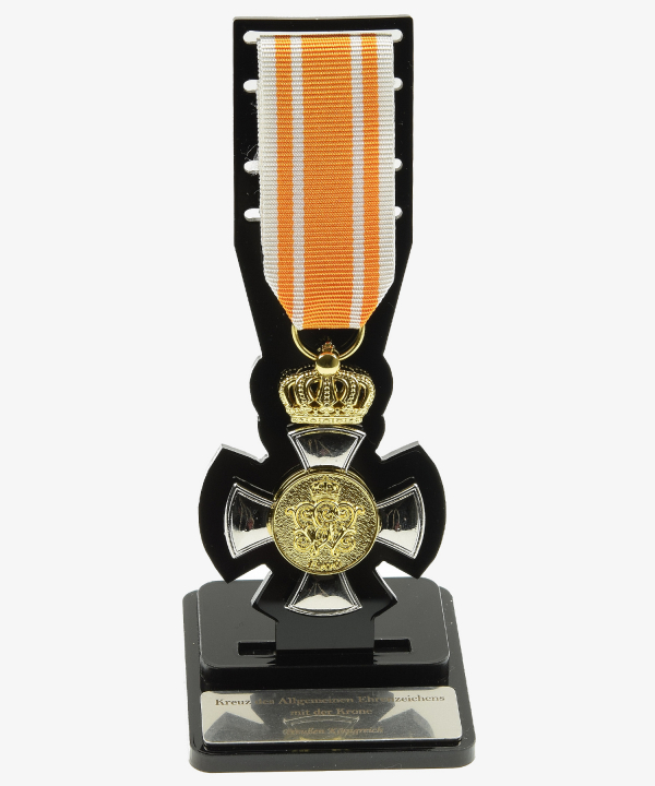 Preview: Ständer, Preußen, Kreuz des Allgemeinen Ehrenzeichens mit der Krone